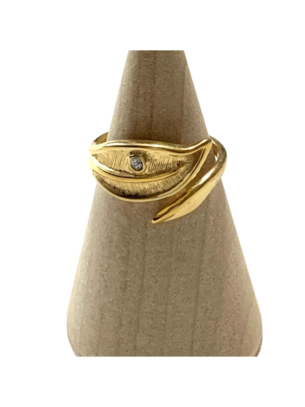 Vintage Avon Signed Gold Tone Leaf Wrap Ring Small Rhinestone Accent Size 5.5